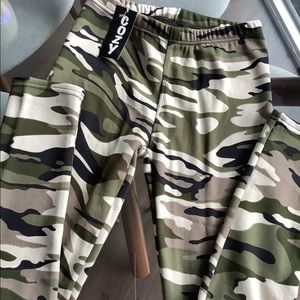 Just cozy fleece-lined Camo leggings